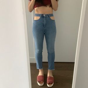 Cut Out Pocket Skinny Jean